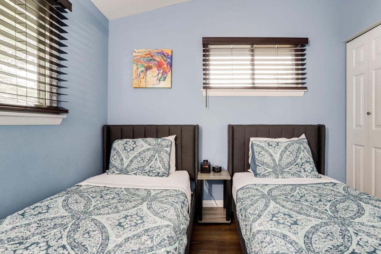 Escape To Our Cozy 3 Bed Rm 2 Bath Unit In Alexandria Va Exterior foto