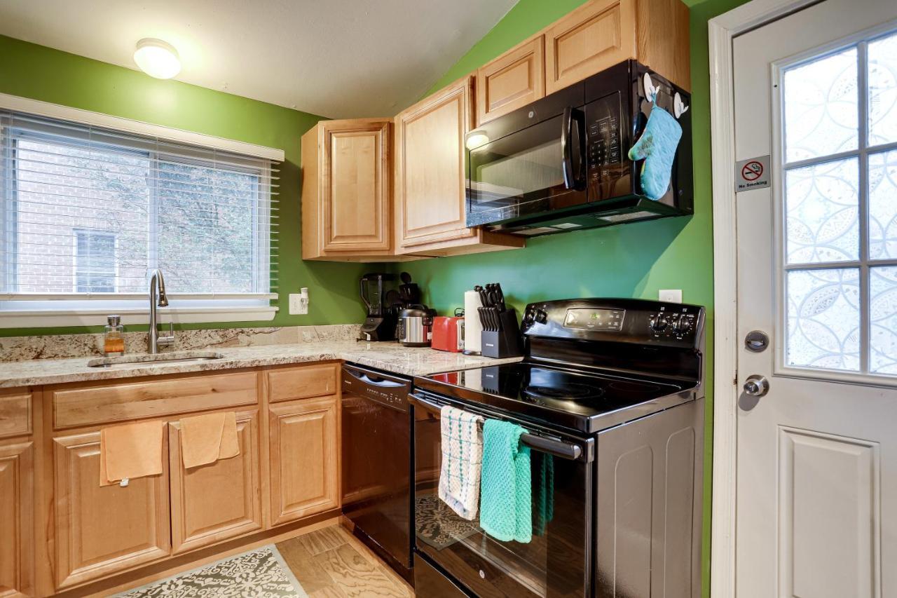 Escape To Our Cozy 3 Bed Rm 2 Bath Unit In Alexandria Va Exterior foto