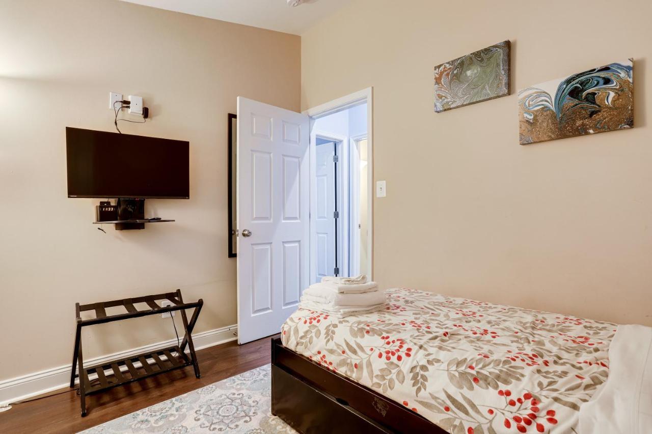 Escape To Our Cozy 3 Bed Rm 2 Bath Unit In Alexandria Va Exterior foto